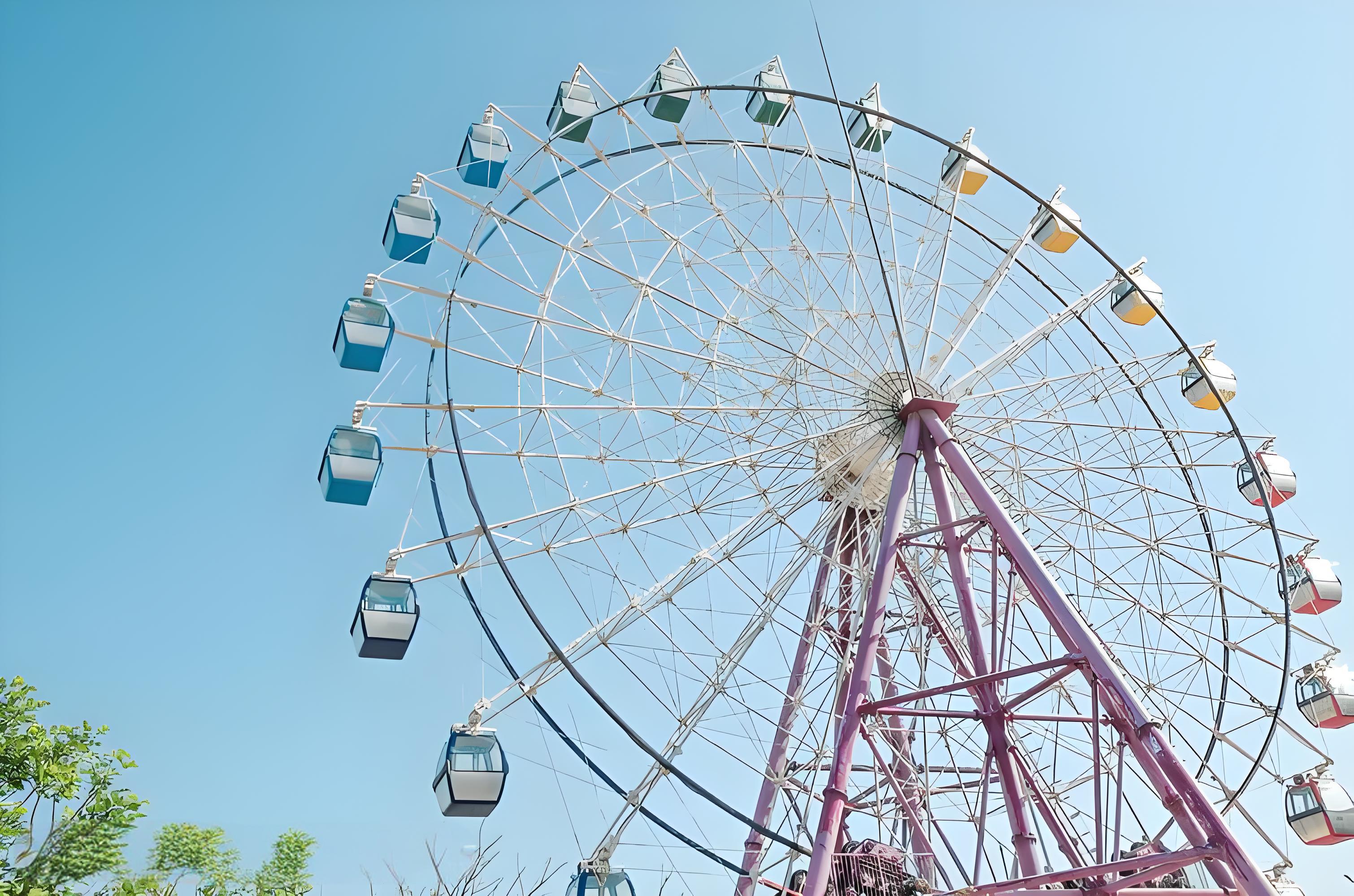 Title: Entering the World of Amusement Parks: Exploring Top 10 Asian High-Rises and Discovering Thrilling Attractions in Major Cities-3